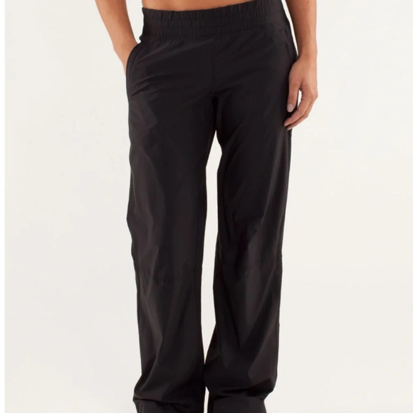 Lululemon Run: Dog  Runner Pant - Picture 1 of 2